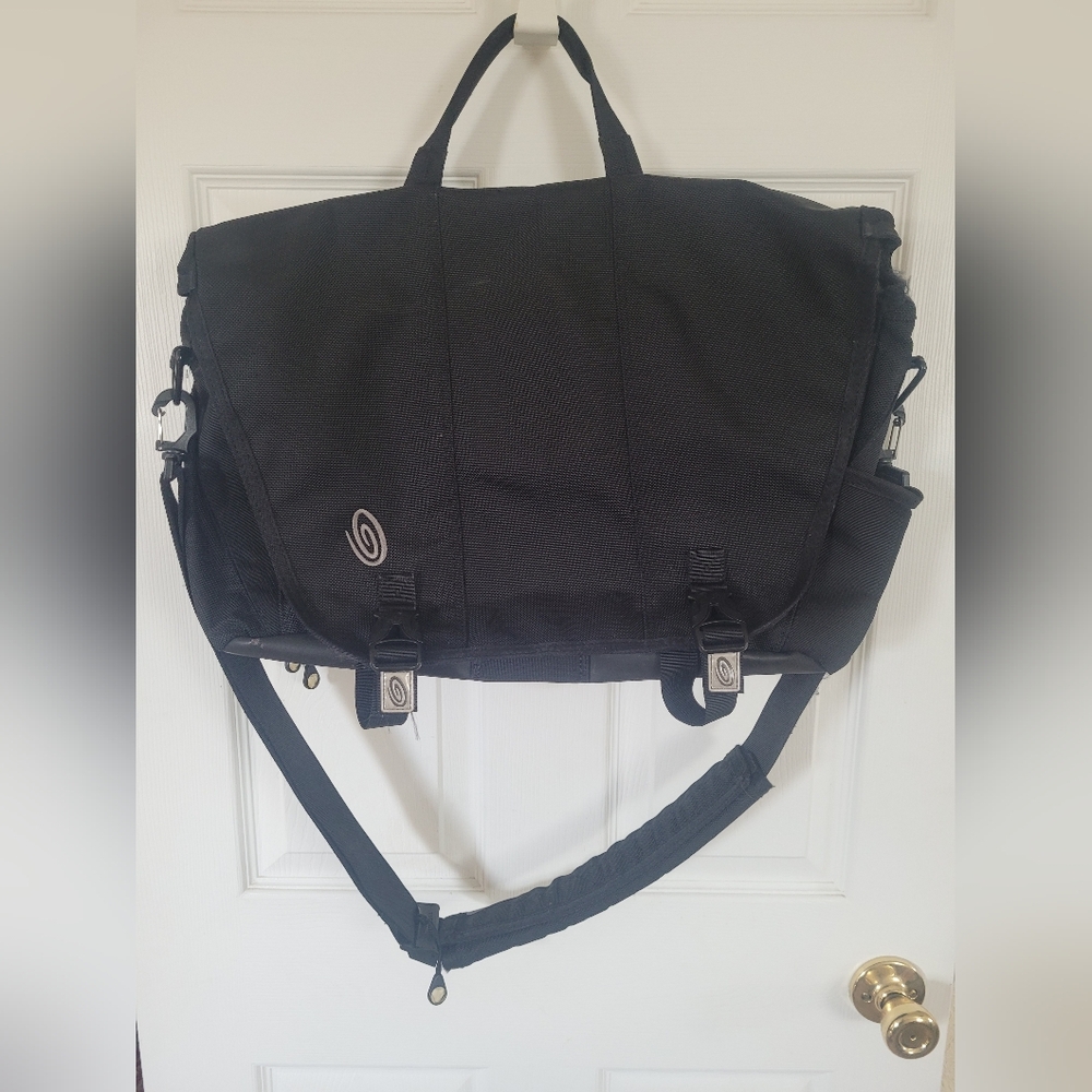 Timbuk2 laptop messenger bag